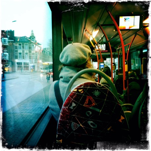 Anna-Maria spaart hoeden. Ik zie hooguit een muts