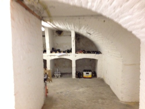 Oude kelders met verborgen schatten. De spinnen laat ik links liggen