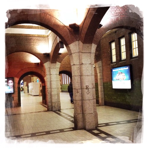 Voor vertrek nog even een nieuwe hipstamatic lens uitproberen. test...test