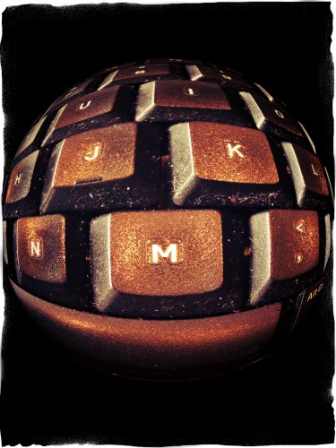 Letters zien met vermoeide ogen. Focus is weg.