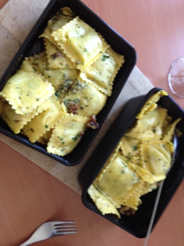 lunch...ravioli met ricotta en spinazie..