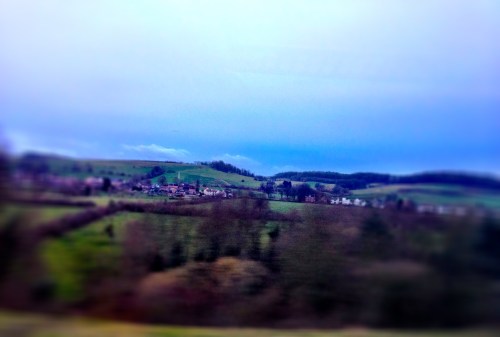 Een mooie goedemorgen Limburg foto maken is lastig. Het dikke wolkendek geeft de heuvels een troosteloos gezicht.