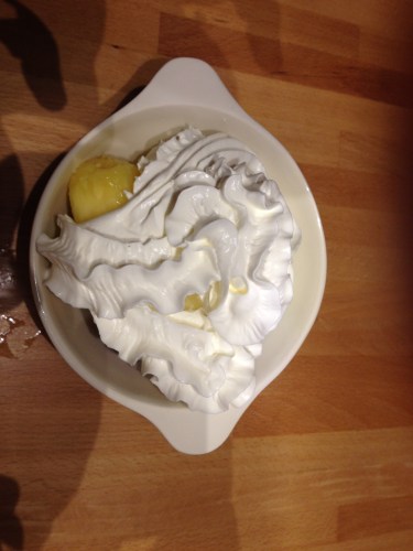 Als afsluiting van de dag fruitsalade met room. Light.. dus 't mag.