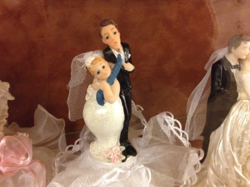 Als kers op de taart ontdek ik bij Royale bijzondere beeldjes. Taarttoppers