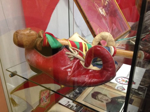 Niet de schoenen van de koning, maar van de Hofnar...