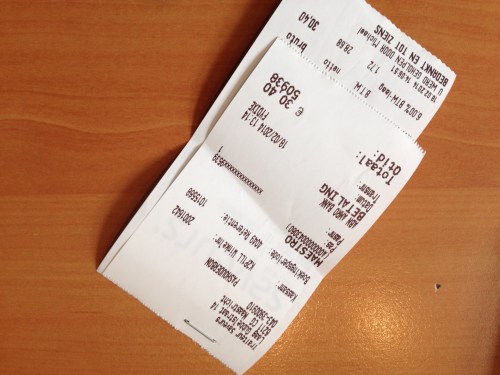 De baas heeft eten gekocht zonder te betalen...Ik ga nog even retour.