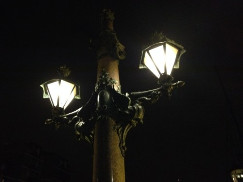 Klassieke straatverlichting past in het plaatje. 