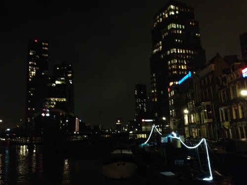 Rotterdam bij nacht..