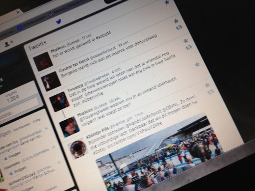 Onderonsje op twitter over ijdeltuiten en leuke lijstjes...