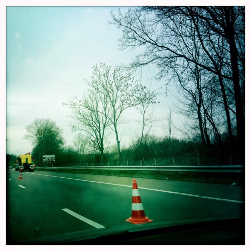 en kleur op straat. Ik weet het ...verboden om je telefoon te gebruiken maar ik belde niet..