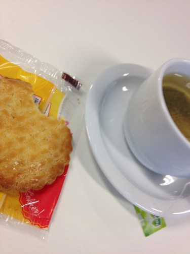 Thee met gevulde koek...