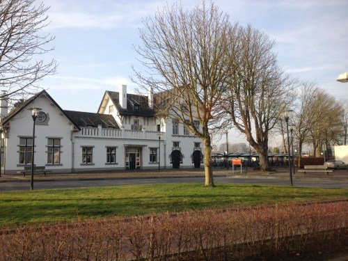 Station Meersen...