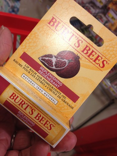 en ik ontdek Burt's Bees...heerlijk spul voor mijn schrale lippen