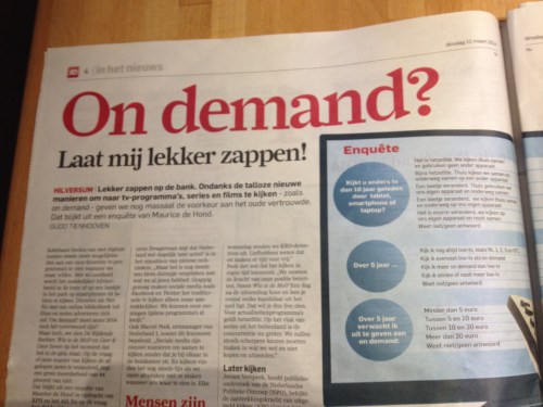 zelfs het nieuws is slapjes...de man in dit huis is heer en meester van de afstandsbediening en ik vind het best.