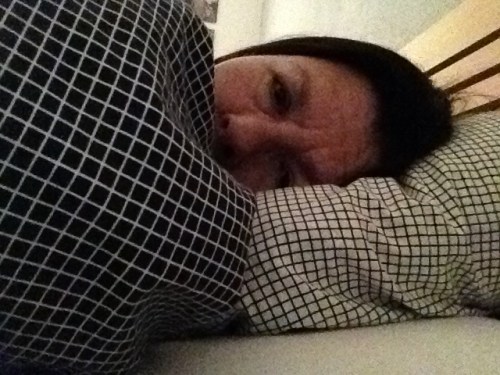 Hier lig ik het grootste gedeelte van de dag. Niet echt florisant he?