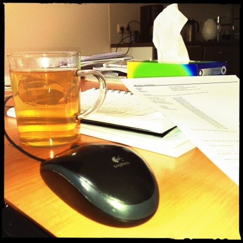 checklist onder handbereik en thee...altijd thee.