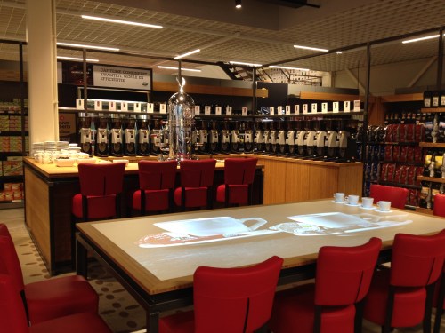 De koffiehoek is ook voor mensen die geen koffie drinken om van te watertanden.