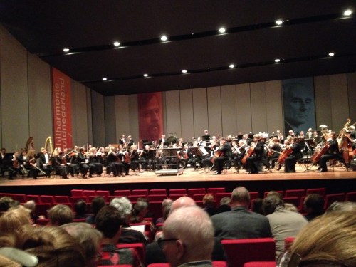 Theater aan het Vrijthof biedt vanavond het podium aan Philharmonie ZuidNederland. "De mooiste dageraad", het belooft een prachtige avond te worden.