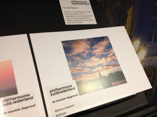 Nou ja...wat zie ik daar nou. Mijn foto staat tussen alle andere deelnemers van de fotowedstrijd. Ik ben zo trots!