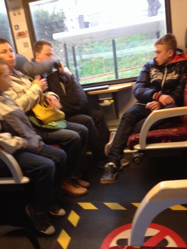 Kijk mij nou eens zitten, wie doet me wat?