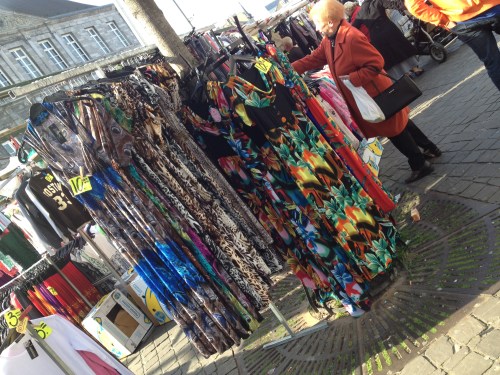 Vrijdag marktdag, ik geloof niet dat ik dit modebeeld wil volgen