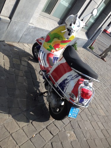 en een hippe scooter