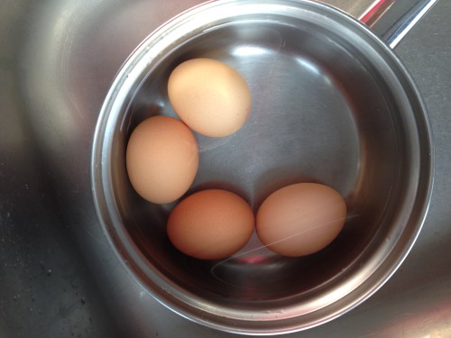 Ondertussen kook ik ook nog een paar eieren.