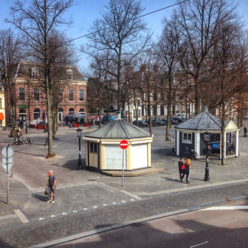 A room with a view. Hoeveel geluk kun je hebben, een huis met een tuin hartje binnenstad met dit uitzicht.