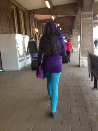 Halleluja, in een grijze wereld zorgt zij voor kleur. 