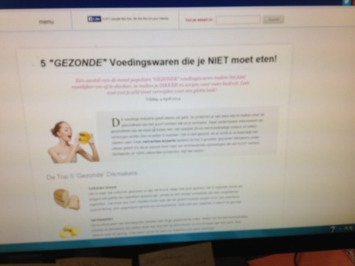 Op advertenties klikken op facebook..dom dom dom...