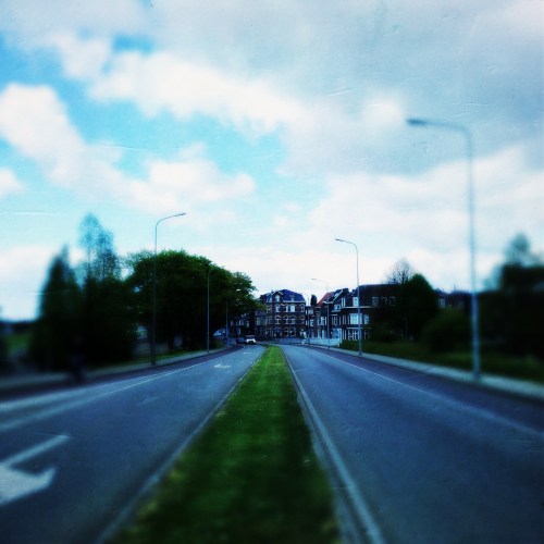 Wat een leegte, 't lijkt Kerkrade wel.