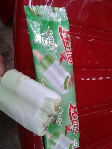 Appje uit Vietnam, ijs met groene boontjes, yummy