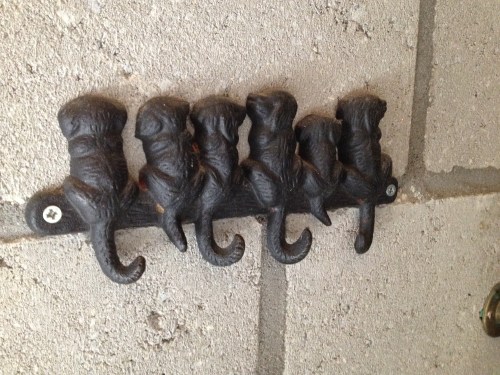 Dit ding hangt in de garage en ik vraag me nog steeds af wie zoiets bedenkt