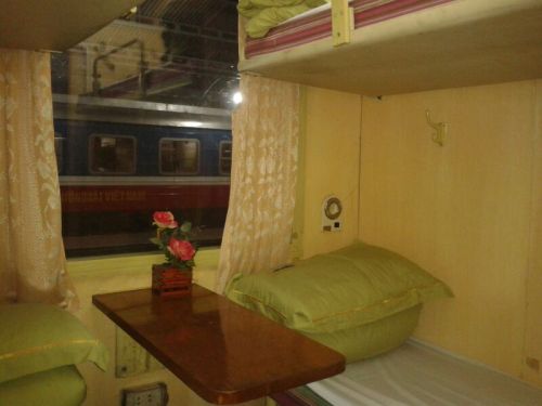 Foto uit Ho Chi Min...ze gaat de nachttrein in