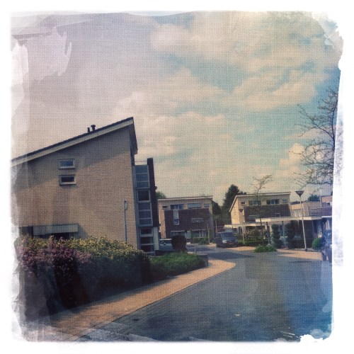 We gaan op pad, niet het geplande uitje naar Duitsland, maar gezellig op de koffie bij vrienden.