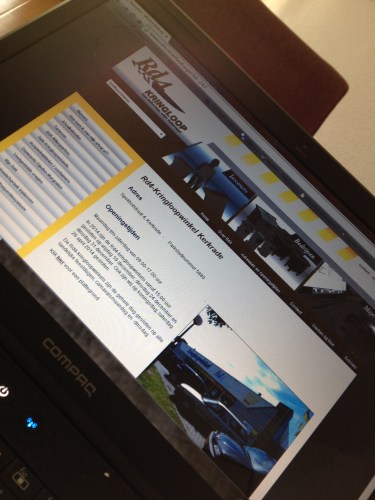 Ik zoek het telefoonnummer van de kringloop want ik wil stoelen kwijt.