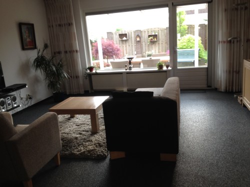 We slepen nog even snel met meubels.