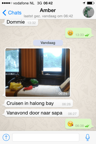 Foto´s zoals deze, een cruise in Halong bay op The Treasure Junk maakt dat zelfs op een grijze ochtend de zon een beetje schijnt.