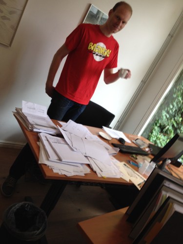 Collega Remco moet er vandaag aan geloven...opruimen!