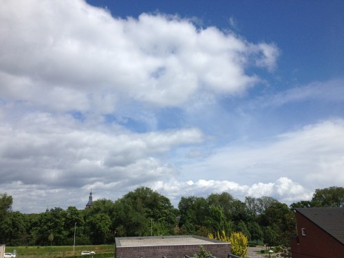 Een nog steeds is de lucht blauw