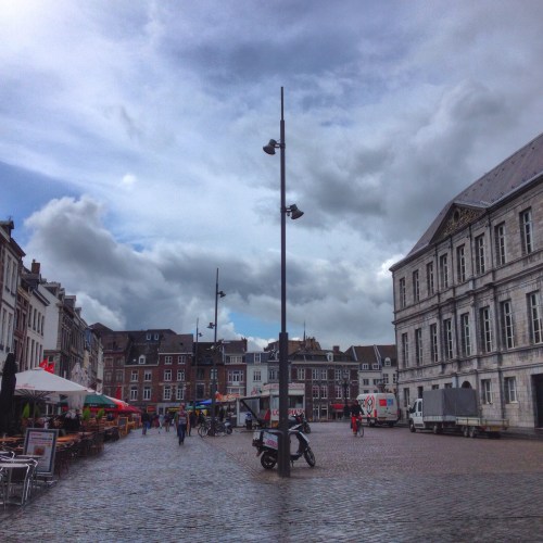 Tussen de buien door nog snel een boodschap doen.