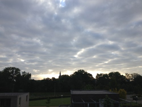 hallo zon, gewoon even de gaten opvullen en wij hebben licht.