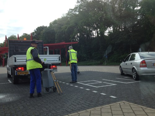 Het leger legomannetjes is er weer klaar voor. Weg met de troep.