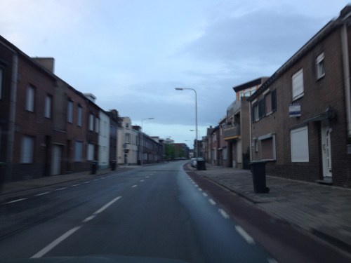 Zelfs ik ben op dit uur stil, dus vandaag neem ik je niets kwalijk Kerkrade