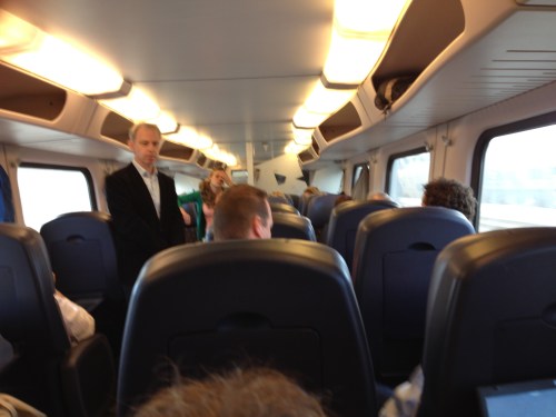 Een aanrijding zoorgt voor een kink in de kabel. Vanuit Boxtel eerst richting Den Bosch. Daar sta je dan met je dure eersteklas kaartje