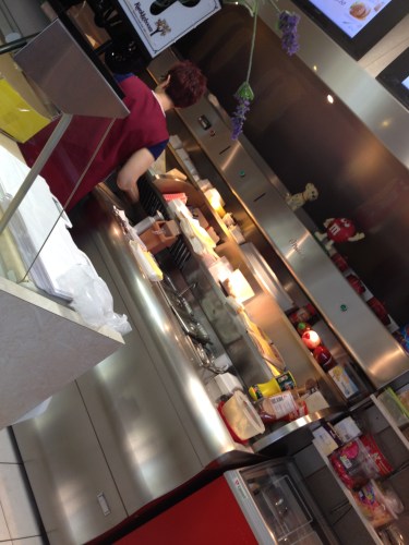 en omdat ik doodmoe ben eten we vandaag ongezond. Moet kunnen.