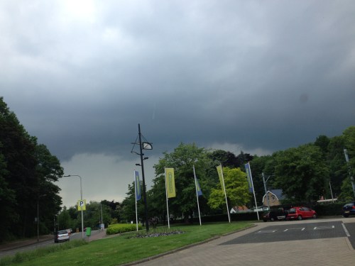 uhoh...snel naar huis. Dag dag, tot morgen!