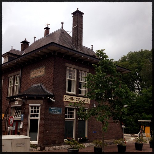 Zie ik dit station ook eens van een andere kant.