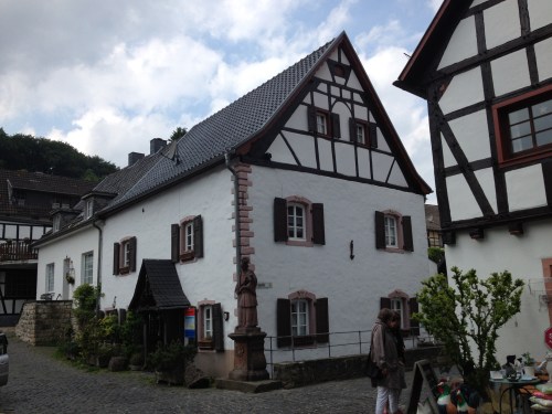 Ik blijf uit de buurt van de winkeltjes...