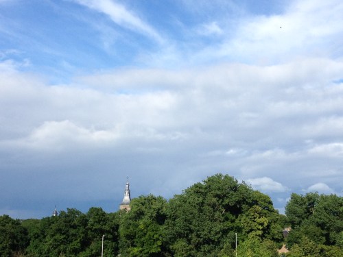De toren staat nog even in de zon.